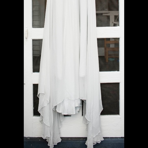 Leanne Marshall Wedding Dress (light blue/white) - Picture 7 of 8